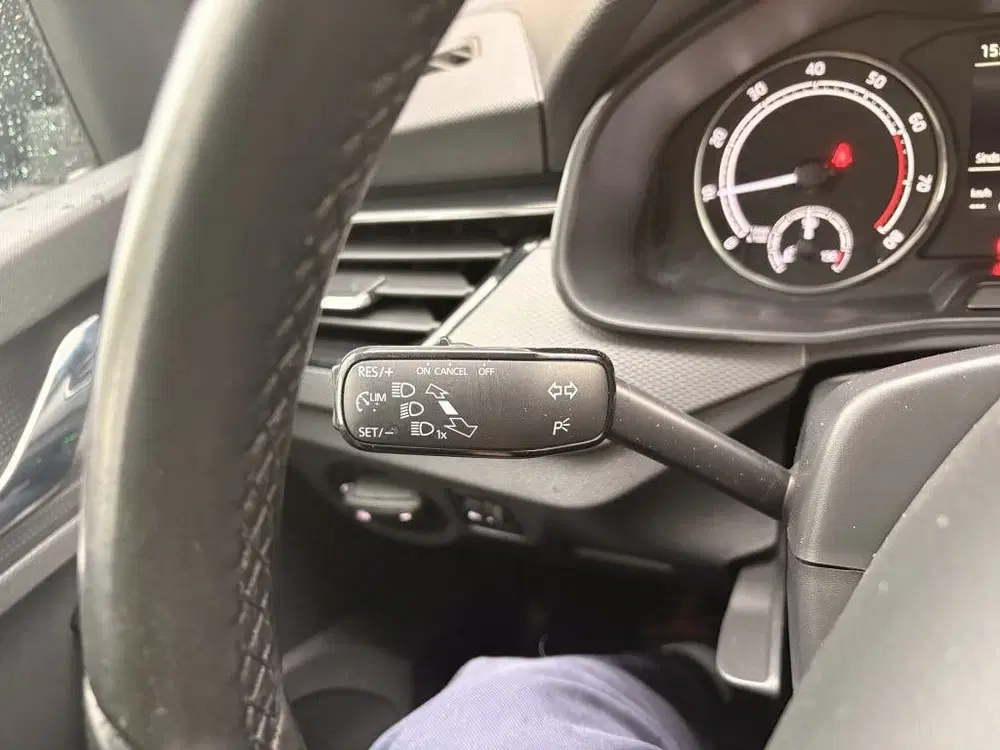 Skoda Kamiq 1.0 TSI Active uit 2020, foto 15