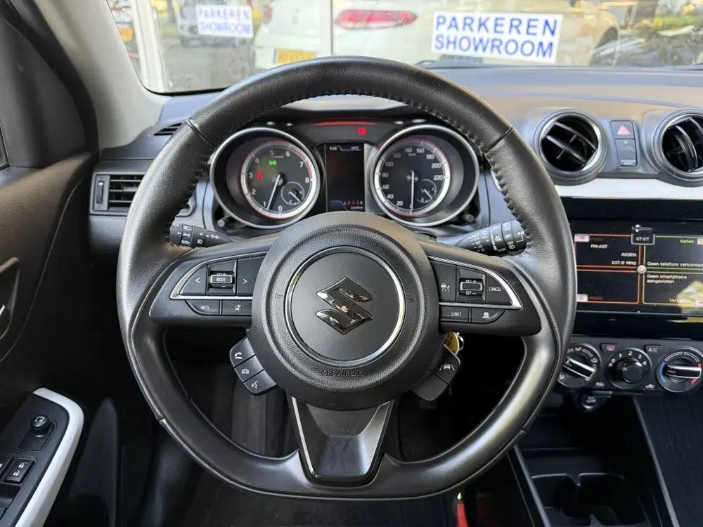 Suzuki Swift 1.2 Select Smart hybrid- Adapt.Cruise uit 2024, foto 4