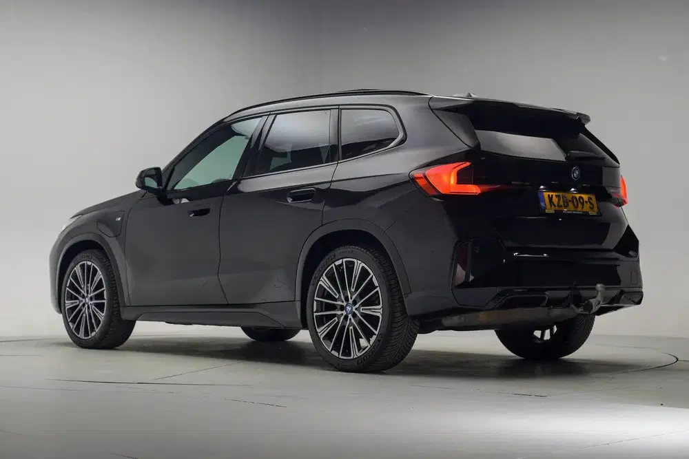 BMW X1 xDrive 30e M Sport Shadow [ Panorama H uit 2023, foto 3