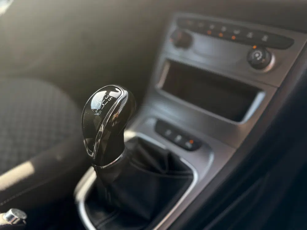 Opel Astra 1.2 Business Edition uit 2021, foto 13