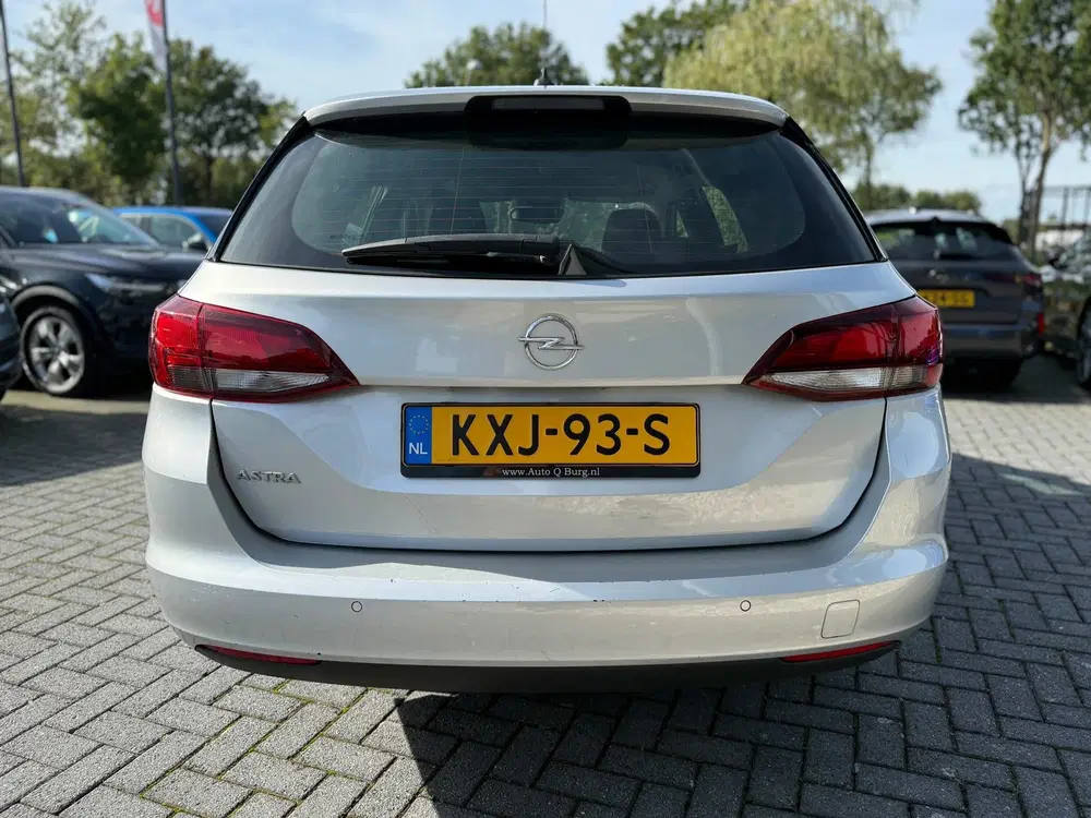 Opel Astra 1.2 Business Edition uit 2021, foto 6