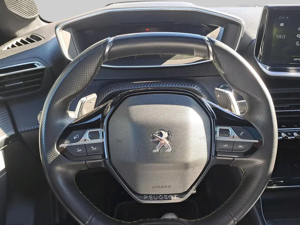 Peugeot 208 1.2 PureTech GT uit 2022, foto 10