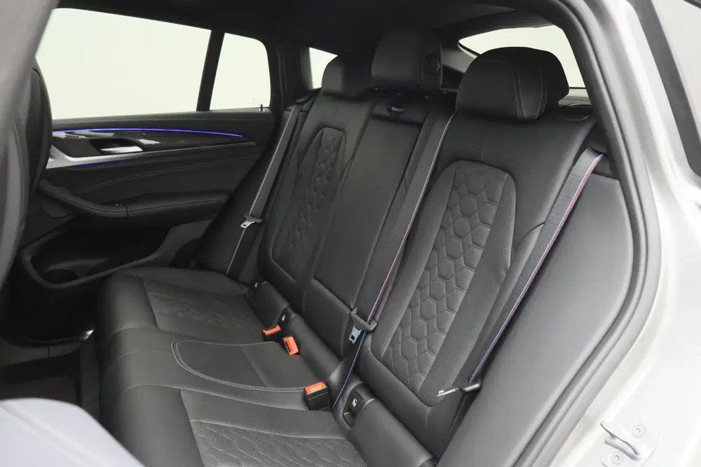 BMW X4 M Competition Panoramadak uit 2020, foto 15