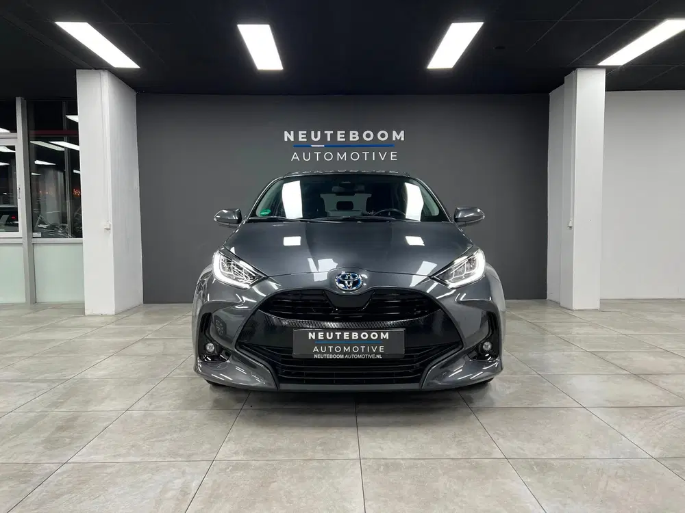 Toyota Yaris 1.5 Hybrid Dynamic uit 2020, foto 2