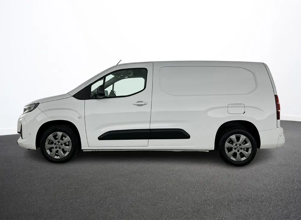 Opel Combo 1.5 BlueHDi 130pk L2 Automaat Apple Carpla uit 2024, foto 2