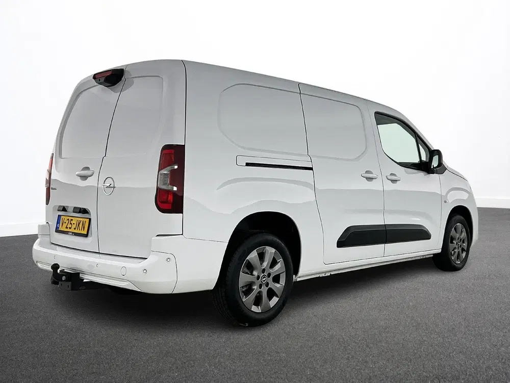 Opel Combo 1.5 BlueHDi 130pk L2 Automaat Apple Carpla uit 2024, foto 4