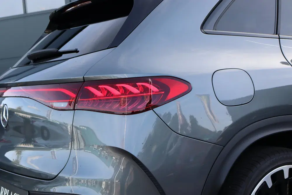 Mercedes-Benz EQE SUV 350+ AMG Line 91 kWh-panoramadak uit 2023, foto 15