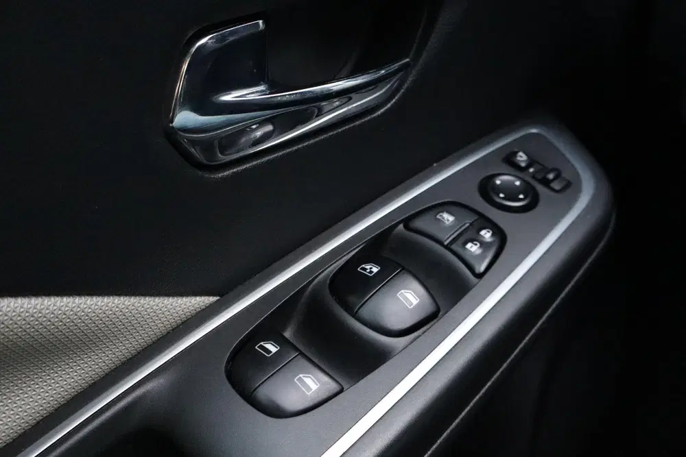 Nissan Micra 1.0 IG-T N-Connecta uit 2019, foto 14