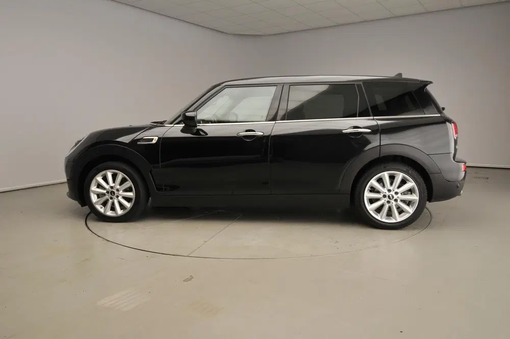 Mini Clubman 1.5 Cooper uit 2024, foto 2