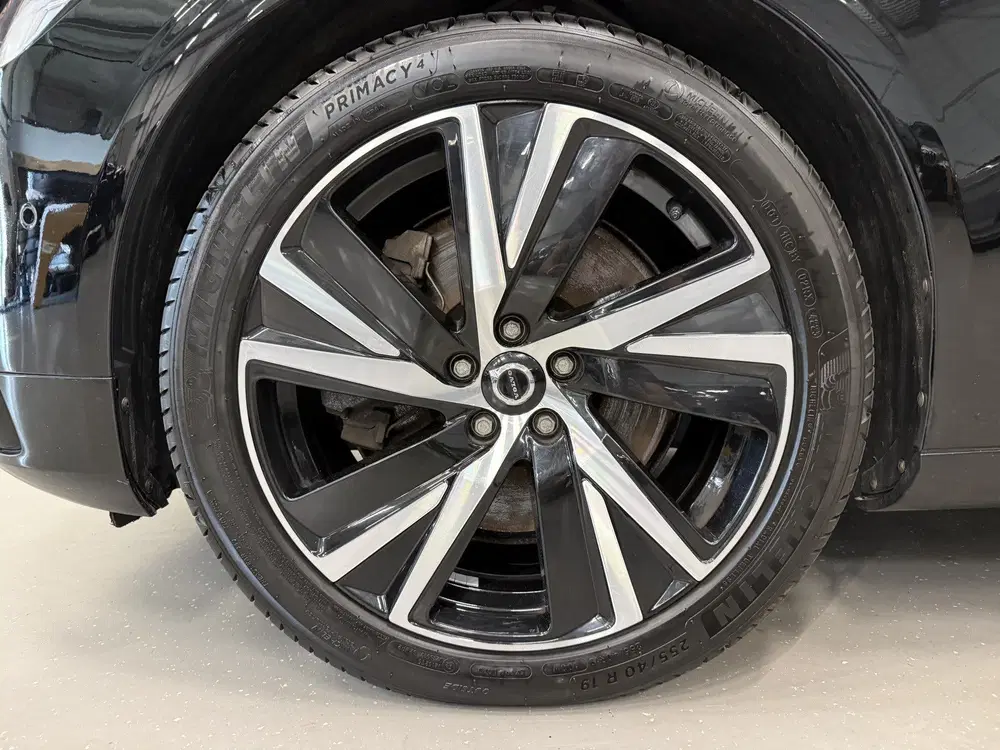 Volvo V90 T8 AWD Ultimate Dark Long Range 455PK PANO uit 2022, foto 12