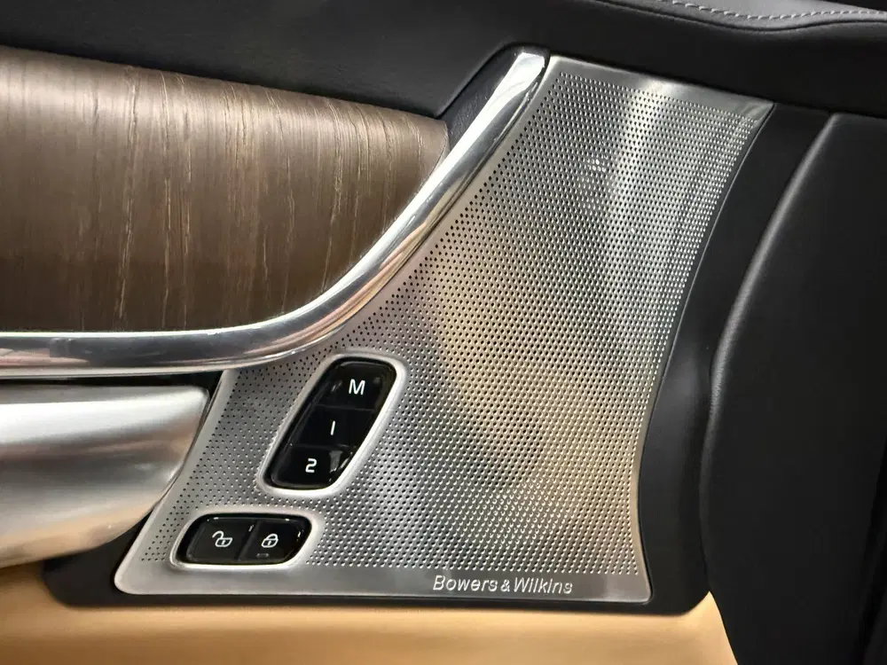 Volvo V90 T8 AWD Ultimate Dark Long Range 455PK PANO uit 2022, foto 2