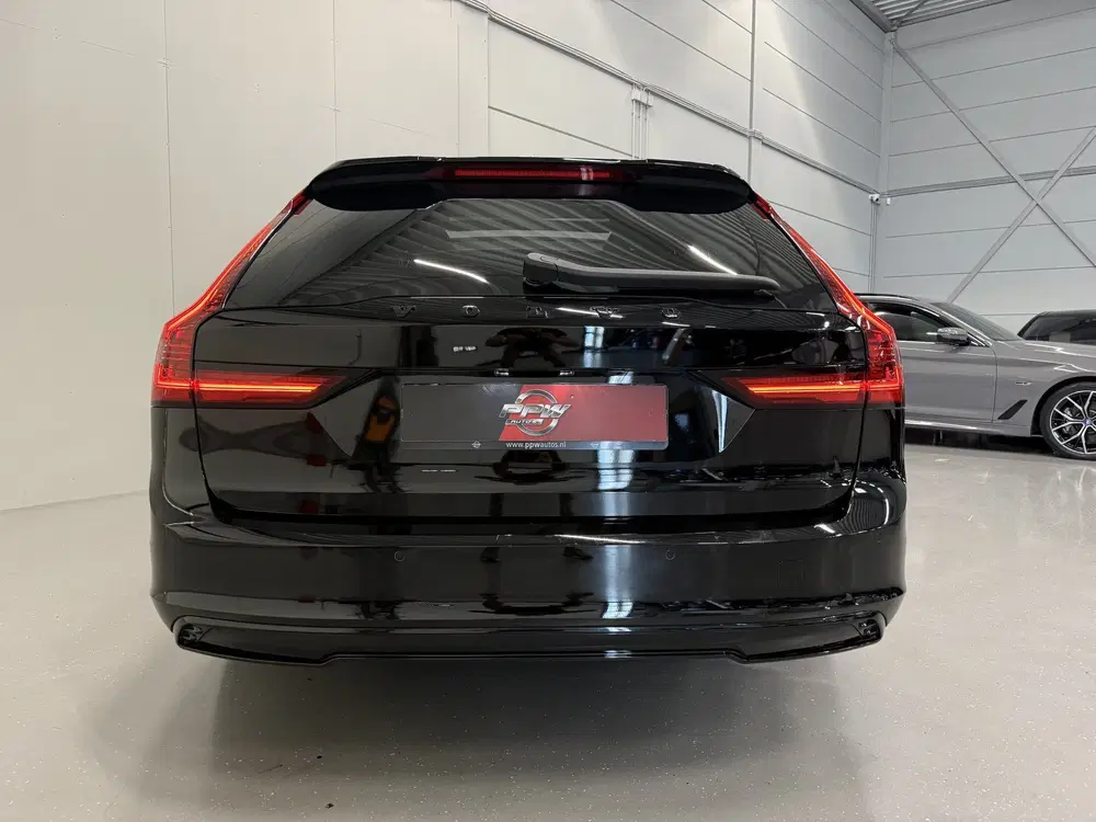 Volvo V90 T8 AWD Ultimate Dark Long Range 455PK PANO uit 2022, foto 9