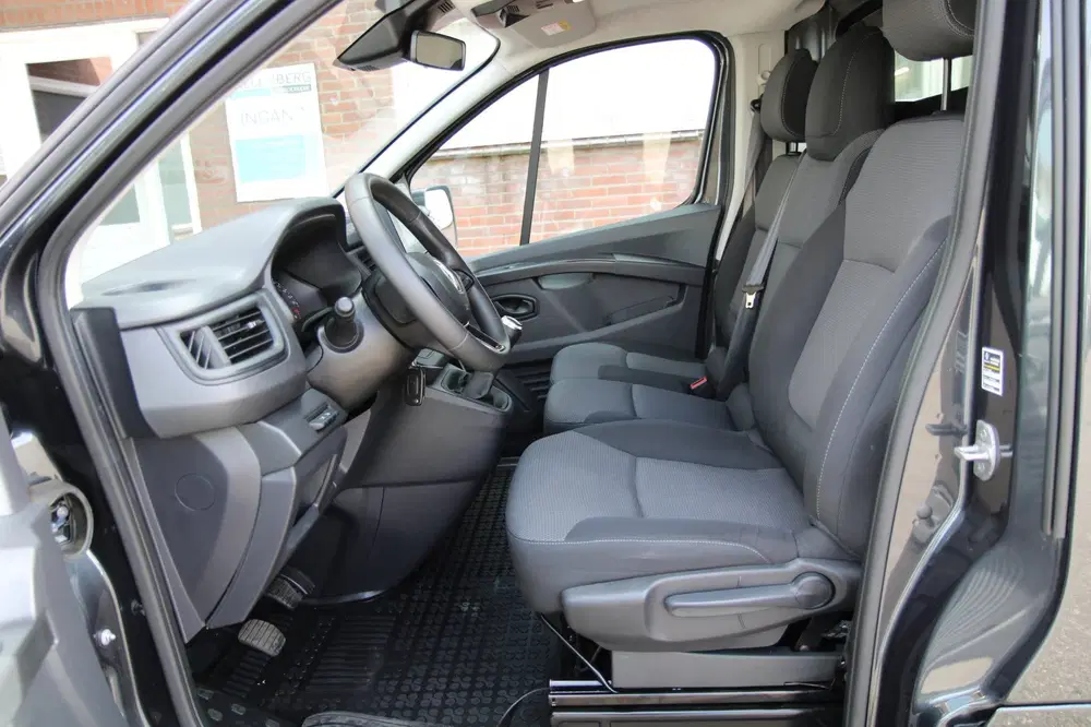 Renault Trafic 2.0 dCi 130PK T27 L1H1 Work Edition uit 2022, foto 3
