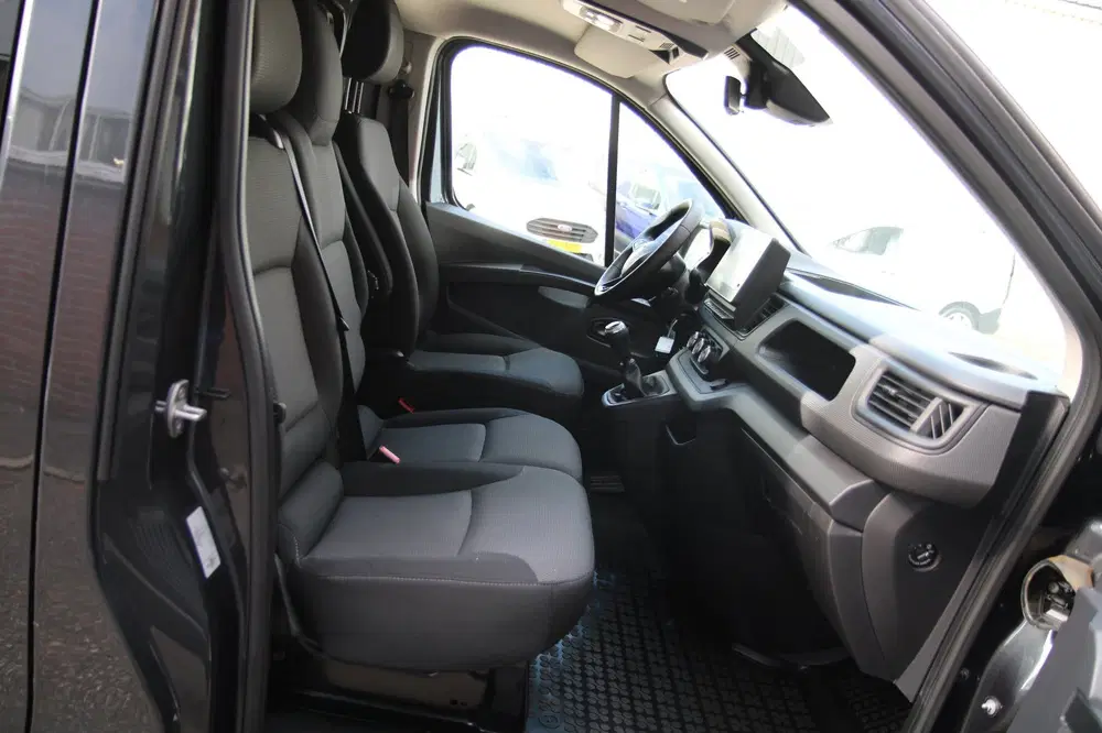 Renault Trafic 2.0 dCi 130PK T27 L1H1 Work Edition uit 2022, foto 4