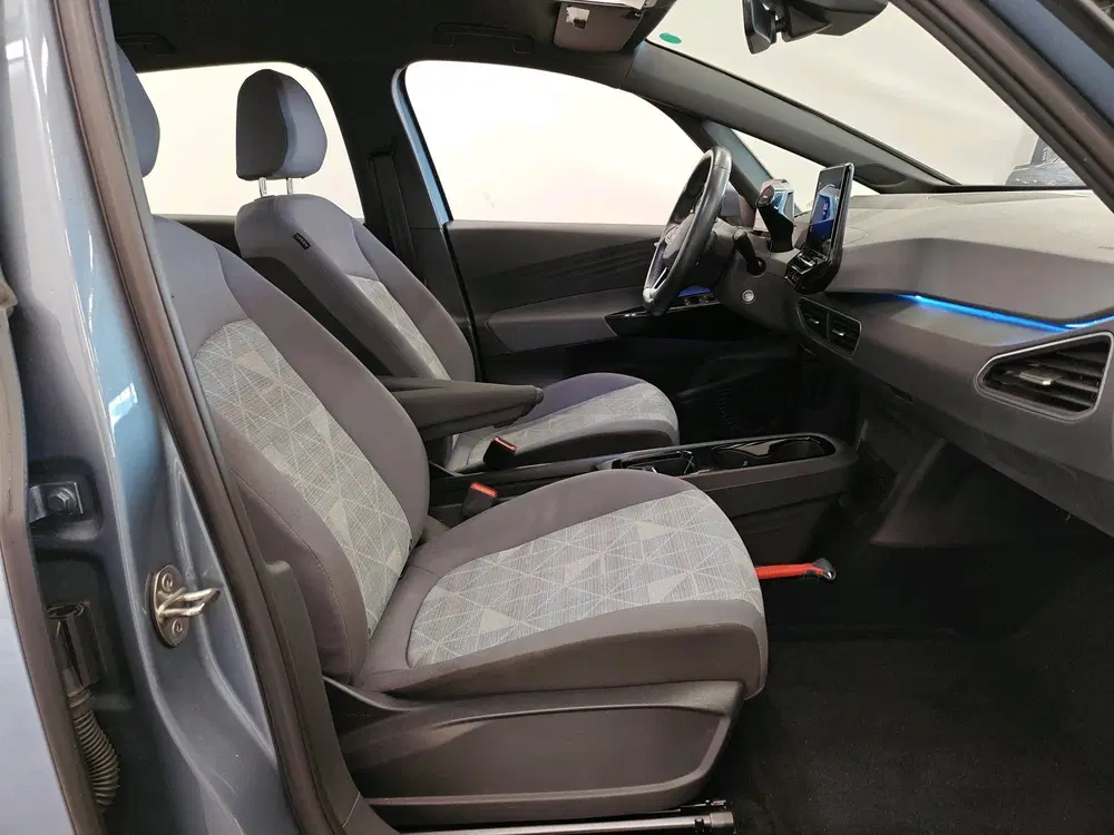 Volkswagen ID.3 58 kWh 204pk Life uit 2020, foto 7