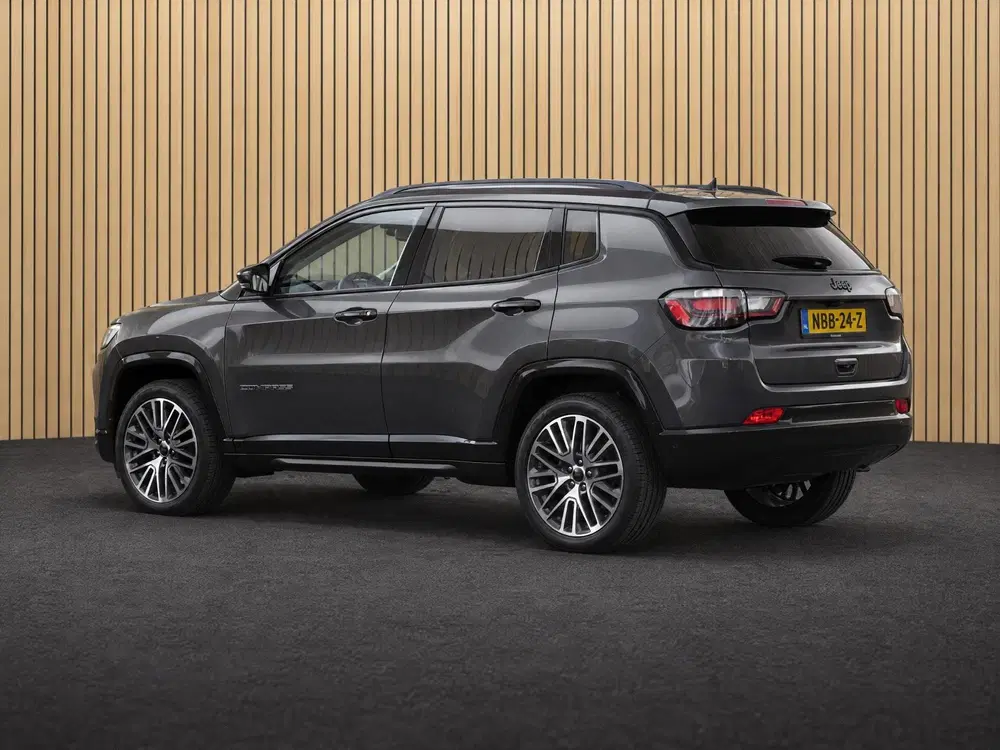 Jeep Compass 1.5T e-Hybrid S Automaat uit 2025, foto 2