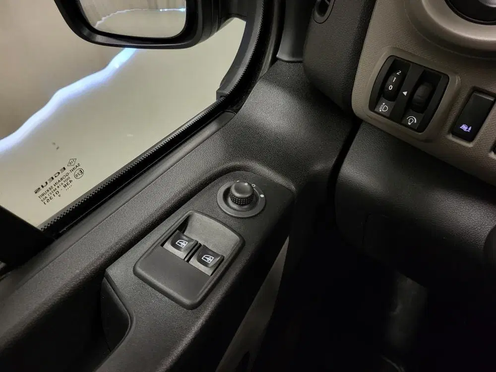 Renault Trafic 1.6dCi 8-Personenbus uit 2019, foto 12