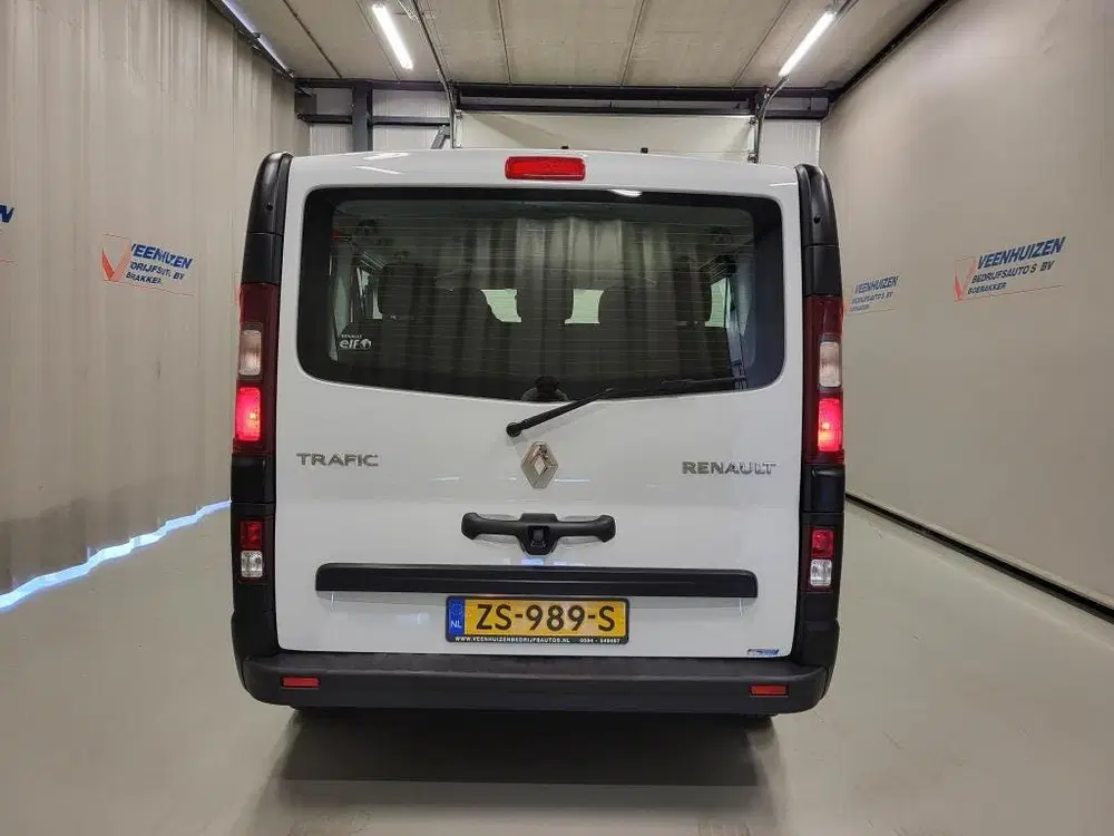 Renault Trafic 1.6dCi 8-Personenbus uit 2019, foto 15