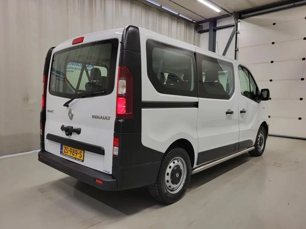Renault Trafic 1.6dCi 8-Personenbus uit 2019, foto 3