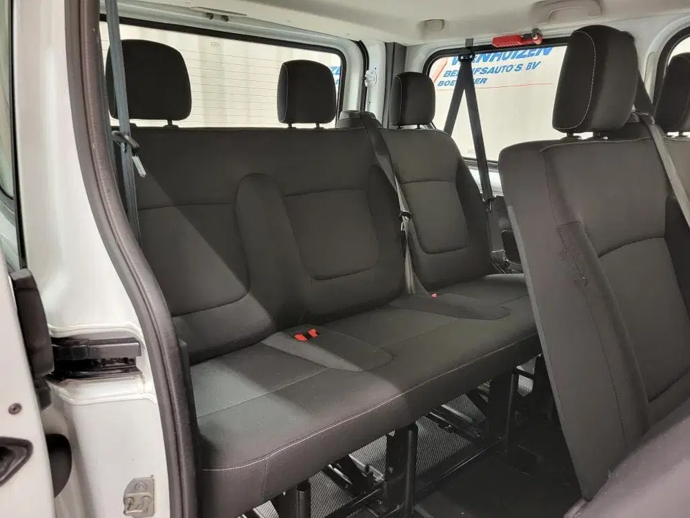 Renault Trafic 1.6dCi 8-Personenbus uit 2019, foto 7