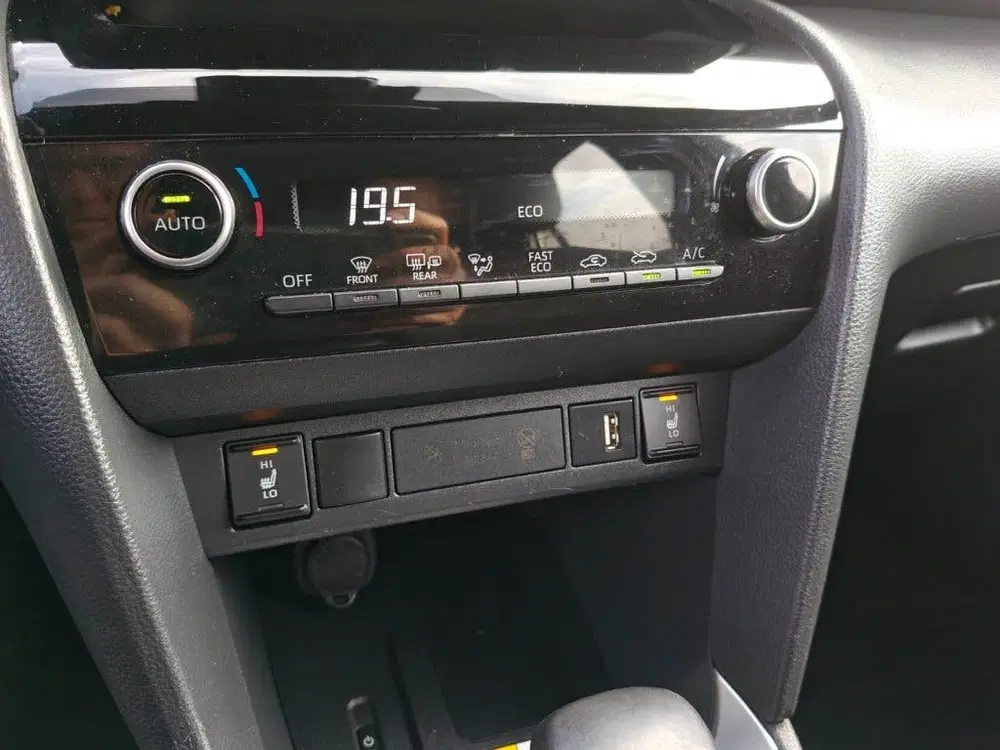 Toyota Yaris Cross 1.5 Hybrid First Ed. uit 2021, foto 13