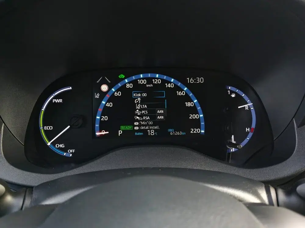 Toyota Yaris Cross 1.5 Hybrid First Ed. uit 2021, foto 15