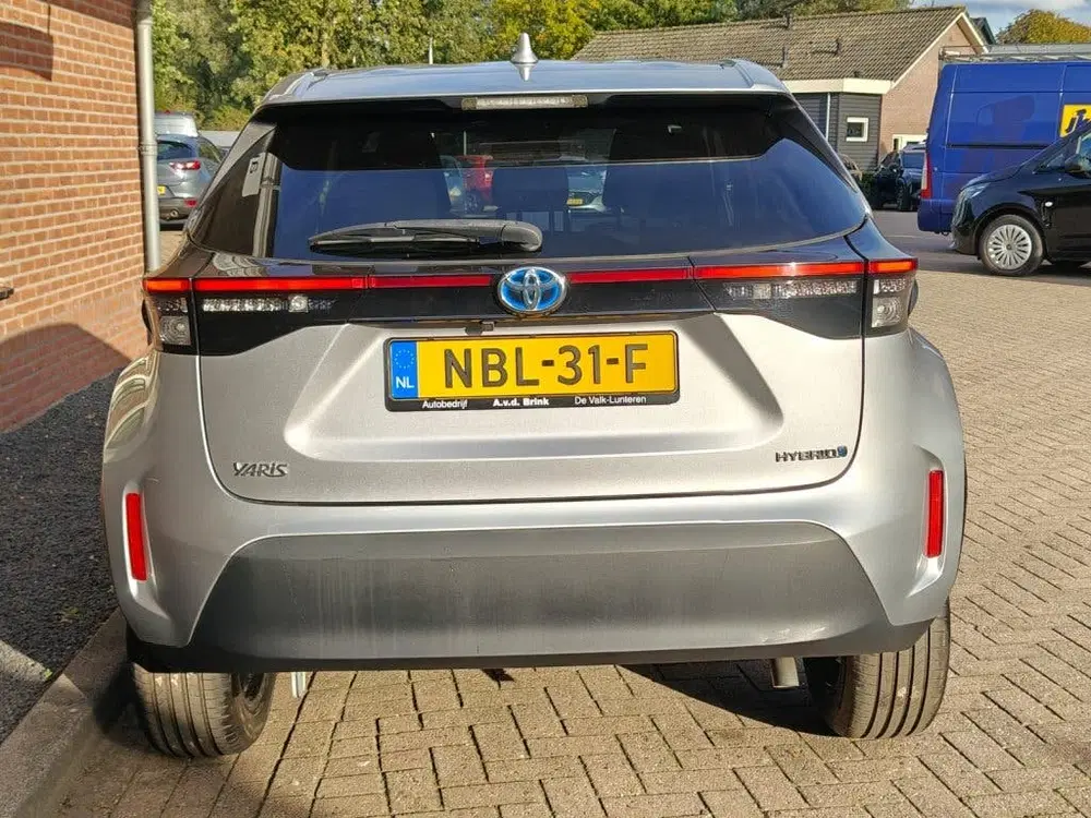 Toyota Yaris Cross 1.5 Hybrid First Ed. uit 2021, foto 4