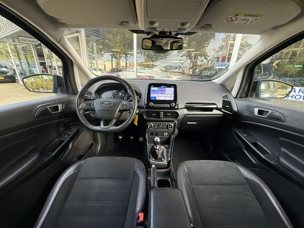 Ford EcoSport 1.0 EB ST-Line Carplay uit 2020, foto 2