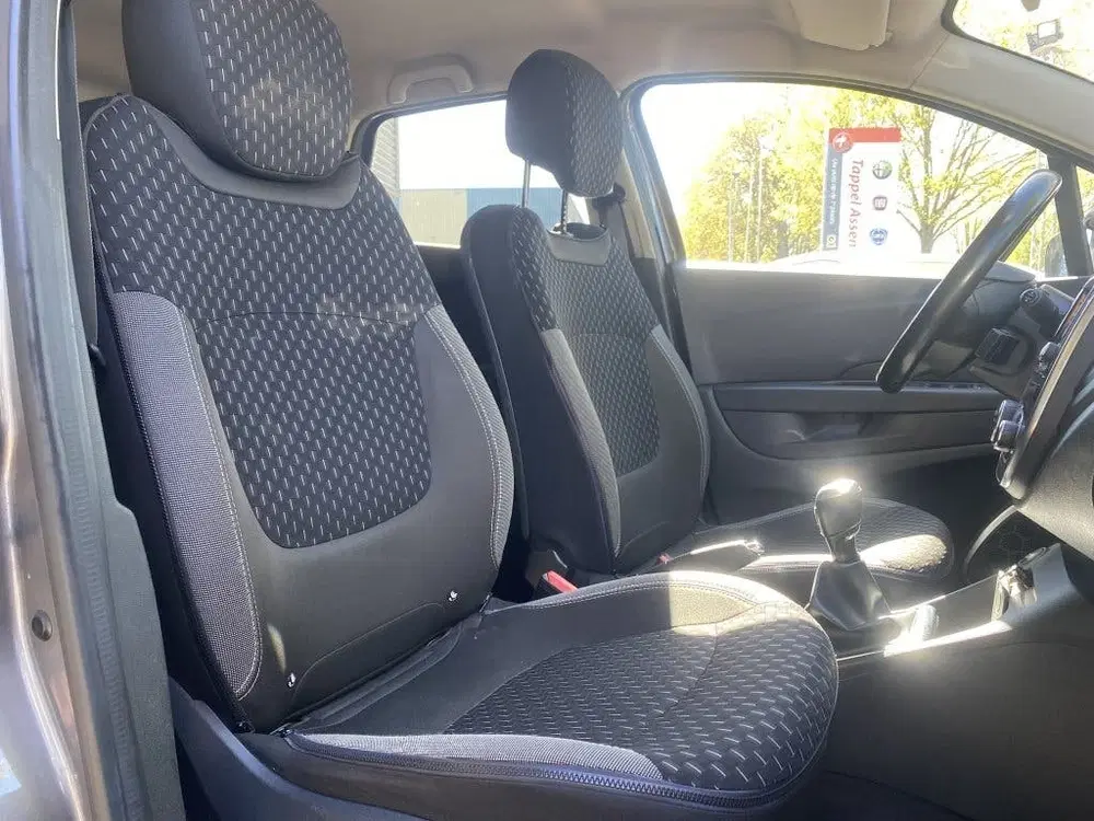 Renault Captur 0.9 TCe Intens uit 2019, foto 7