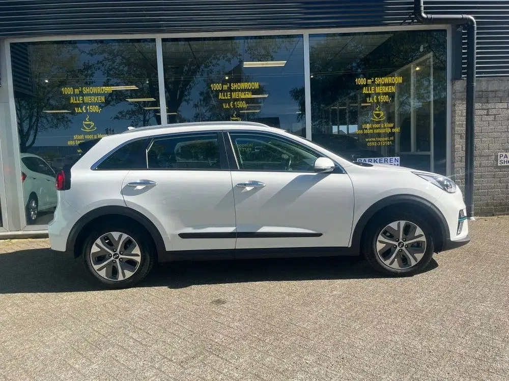 Kia Niro DynamicLine 64 kWh uit 2020, foto 10