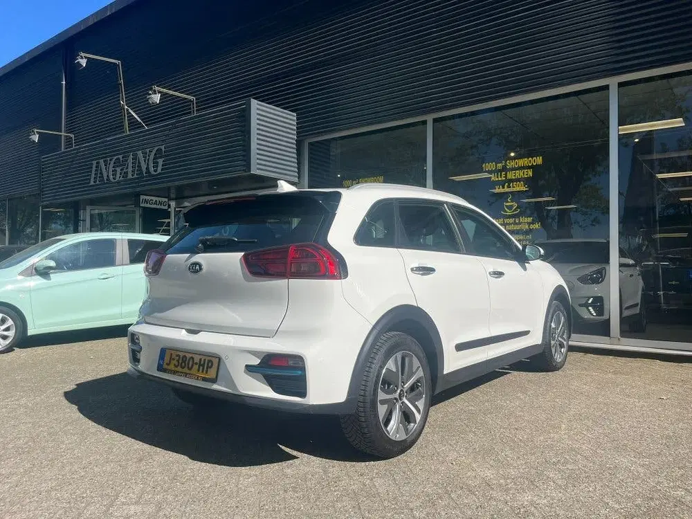 Kia Niro DynamicLine 64 kWh uit 2020, foto 12