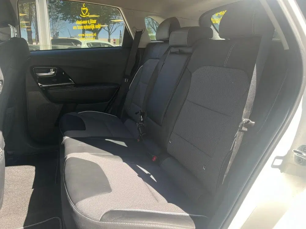 Kia Niro DynamicLine 64 kWh uit 2020, foto 7