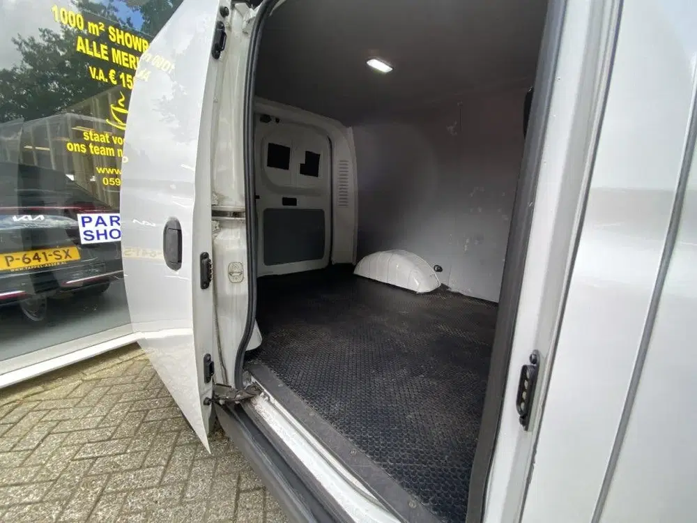 Maxus eDeliver 3 SWB 53 kWh elektrisch uit 2022, foto 7