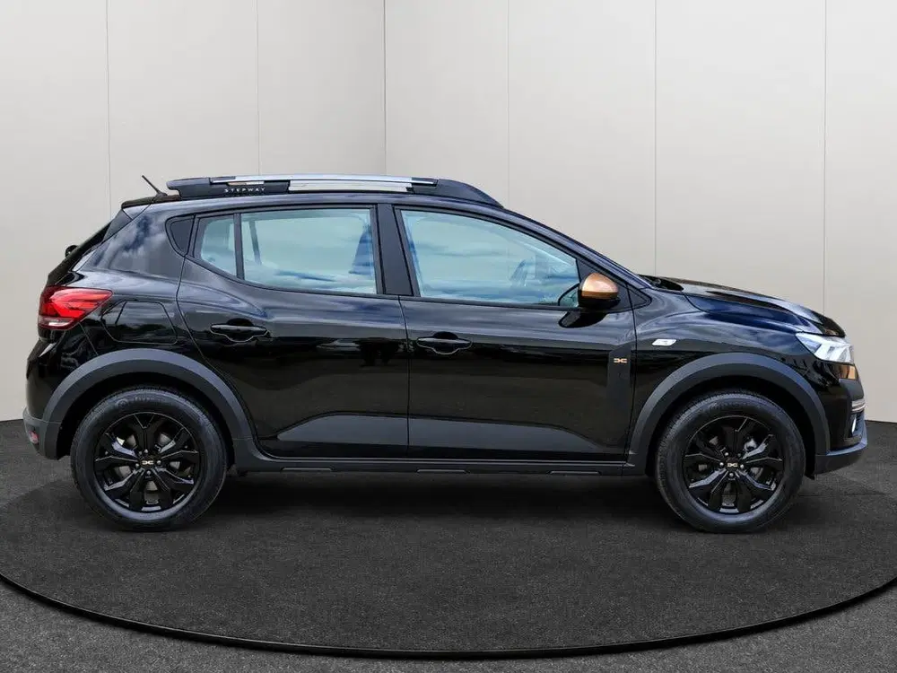 Dacia Sandero 1.0 TCe 90 Extreme uit 2024, foto 3