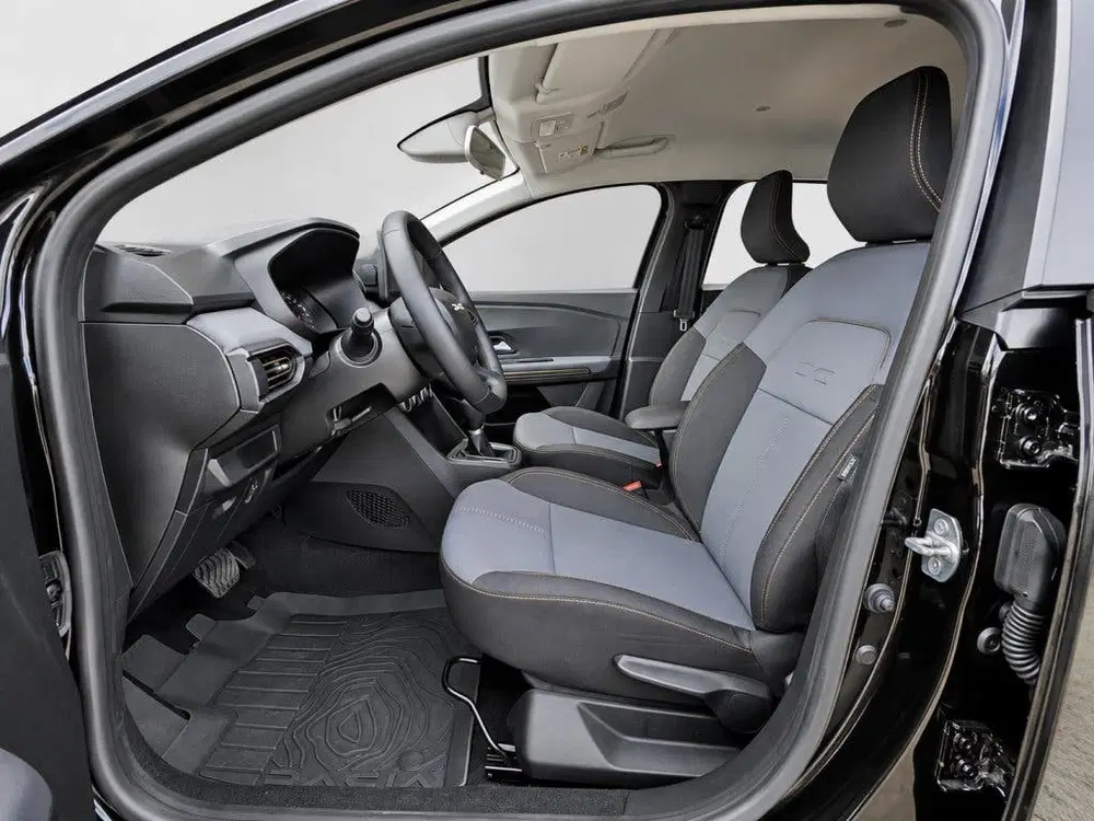 Dacia Sandero 1.0 TCe 90 Extreme uit 2024, foto 9