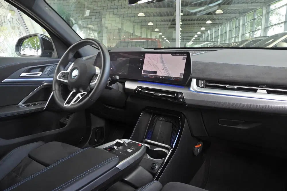 BMW iX2 xDrive30 M Sport uit 2025, foto 3