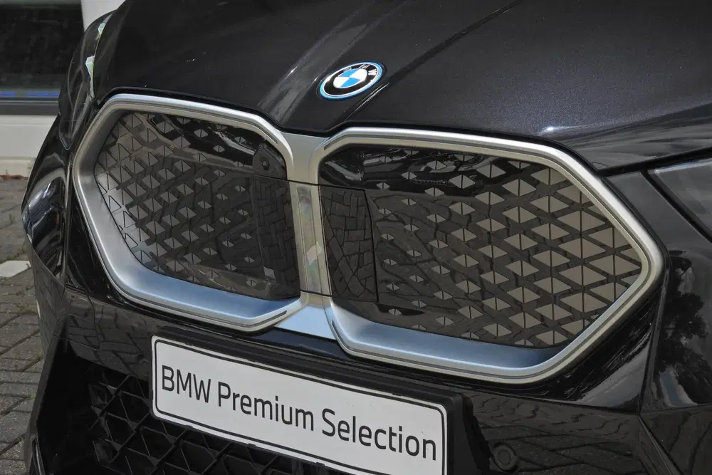 BMW iX2 xDrive30 M Sport uit 2025, foto 4