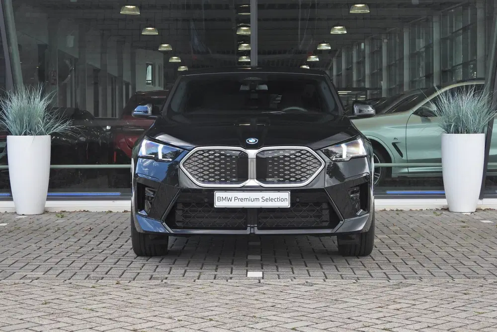 BMW iX2 xDrive30 M Sport uit 2025, foto 7