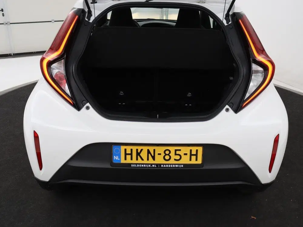 Toyota Aygo X 1.0 VVT-i MT Play uit 2025, foto 11