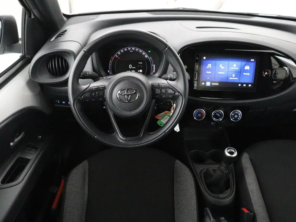 Toyota Aygo X 1.0 VVT-i MT Play uit 2025, foto 3