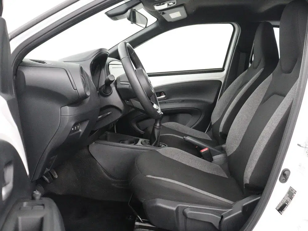 Toyota Aygo X 1.0 VVT-i MT Play uit 2025, foto 5