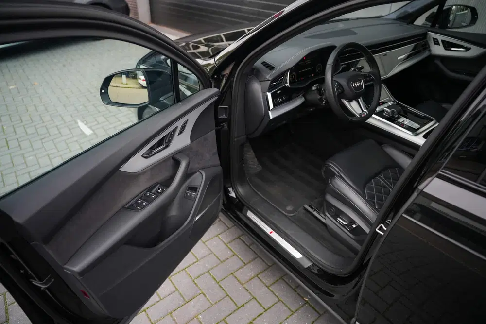Audi Q7 60 TFSI e 462 pk Quattro Pro Line S Compet uit 2023, foto 12