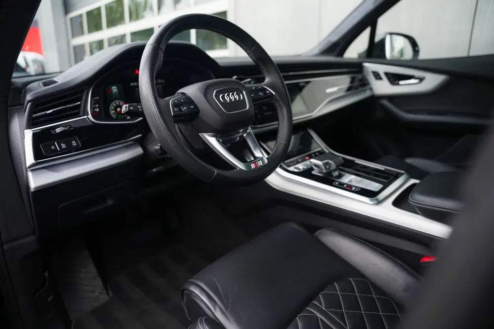 Audi Q7 60 TFSI e 462 pk Quattro Pro Line S Compet uit 2023, foto 4