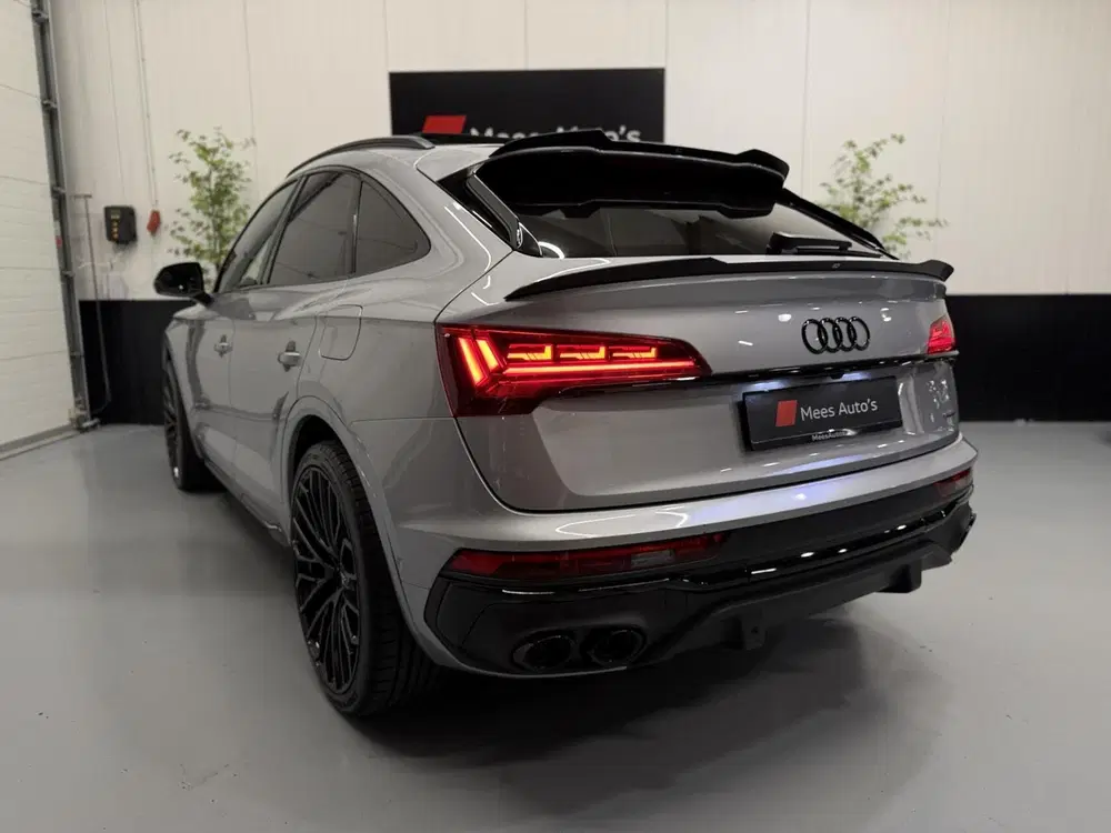Audi Q5 55 TFSI e S edition Competition uit 2022, foto 15