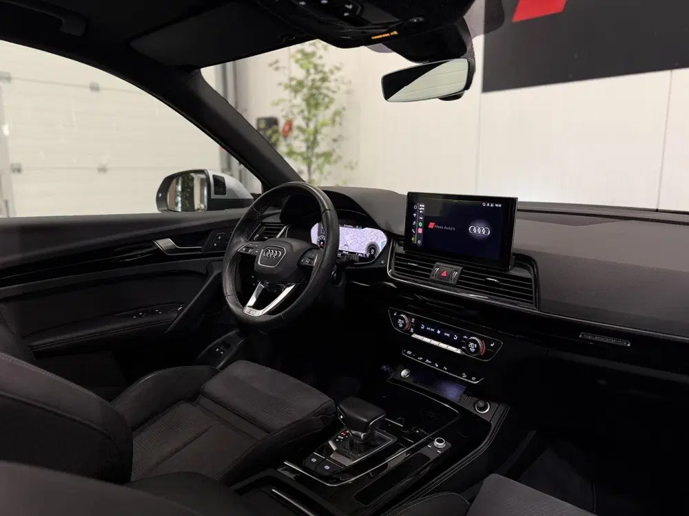 Audi Q5 55 TFSI e S edition Competition uit 2022, foto 2