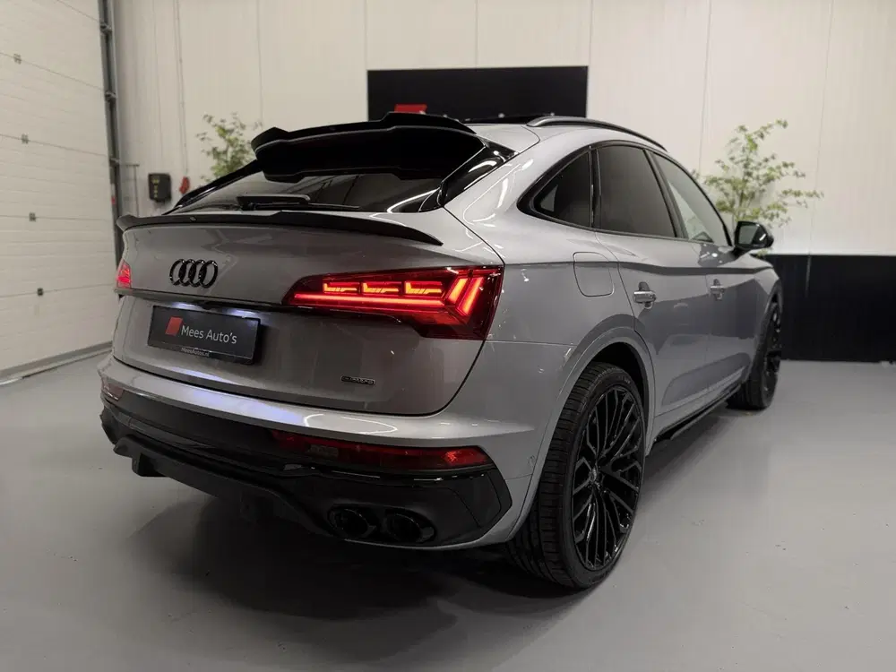 Audi Q5 55 TFSI e S edition Competition uit 2022, foto 3
