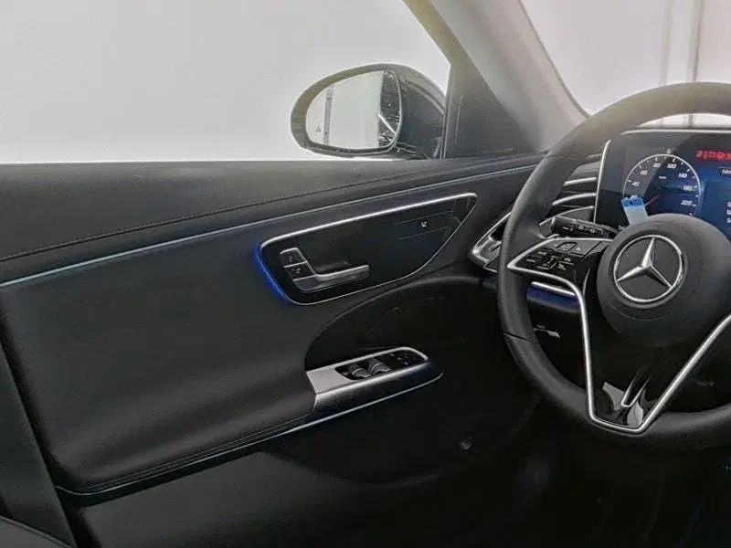 Mercedes-Benz E-Klasse 300 e Business Solution Luxury uit 2026, foto 7