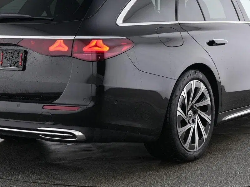 Mercedes-Benz E-Klasse 300 e Business Solution Luxury uit 2026, foto 8