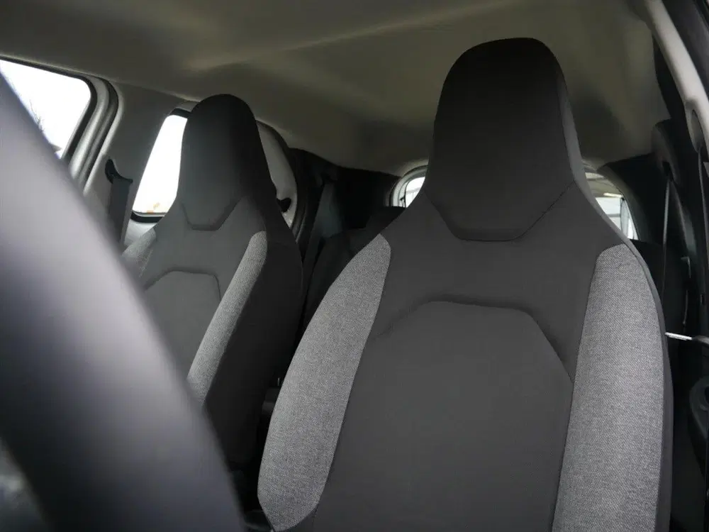 Toyota Aygo X 1.0 VVT-i MT Play uit 2022, foto 14