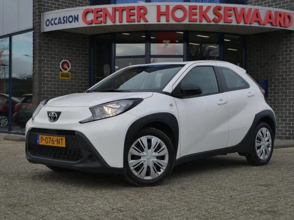 Toyota Aygo X 1.0 VVT-i MT Play uit 2022, foto 4